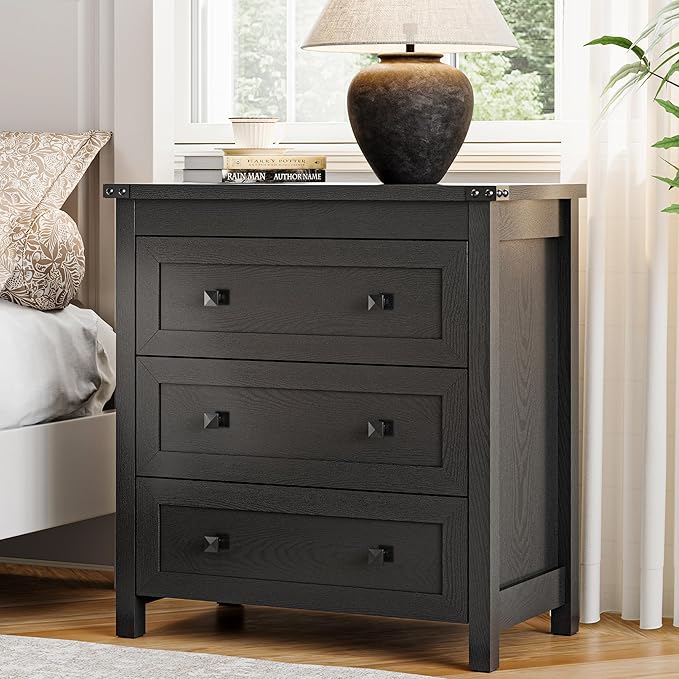 Dressers & Nightstands